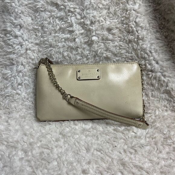 Kate Spade New York Leather Beige Chain-Link small Shoulder Bag - Picture 2 of 12